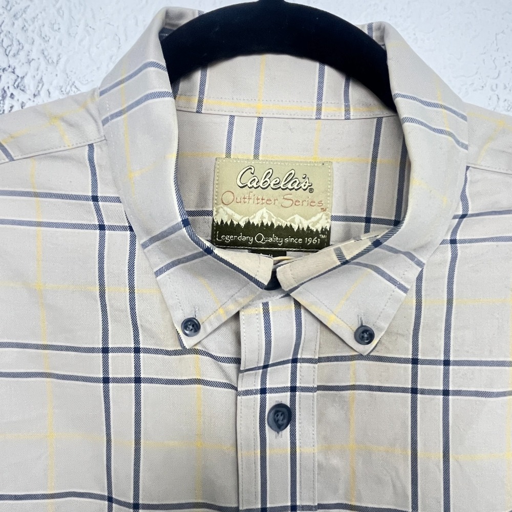 Cabela's Outfitters Series Shirt Mens Large Beige Grid Plaid Cotton Button Down‎ - Picture 2 of 13